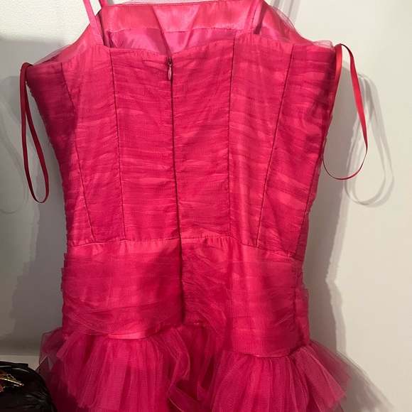 Hot pink party dress - Picture 3 of 5